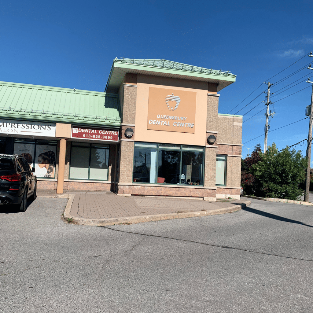 Queensbury Dental Centre / Van Orthodontics